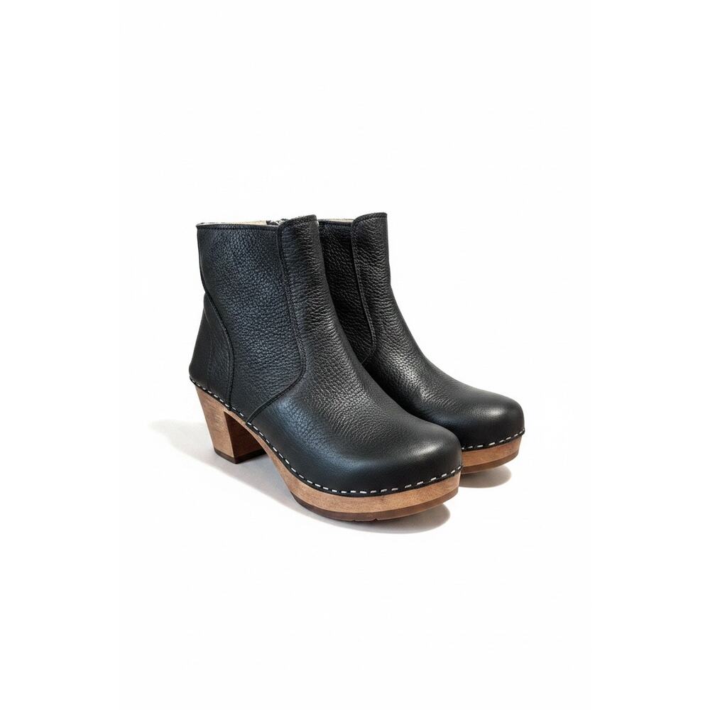 Maguba Auckland Black Leather Ankle Clog Boots Wooden Heel Size 40 9-9.5